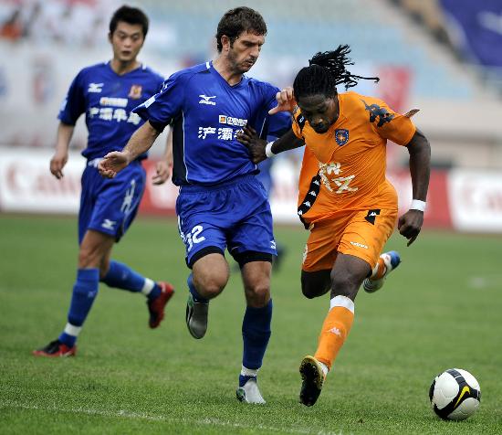 前脚被火箭裁掉，后脚火箭二队又重新获得了他的发展联盟权？