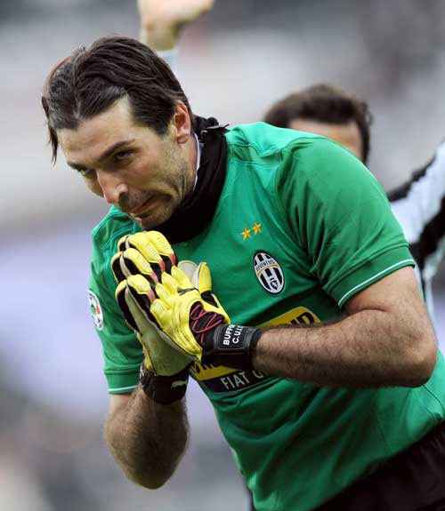 人缘很好，开拓者队记Holdahl快问快答：杨瀚森？我的兄弟