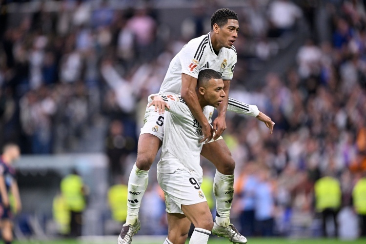 《间谍过家家 日记大作战》：感受佛杰一家温暖的日常生活！