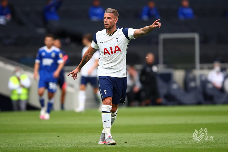 6记三分轰27+10，库里又创历史纪录！勇士11战8胜错峰策略获奇效